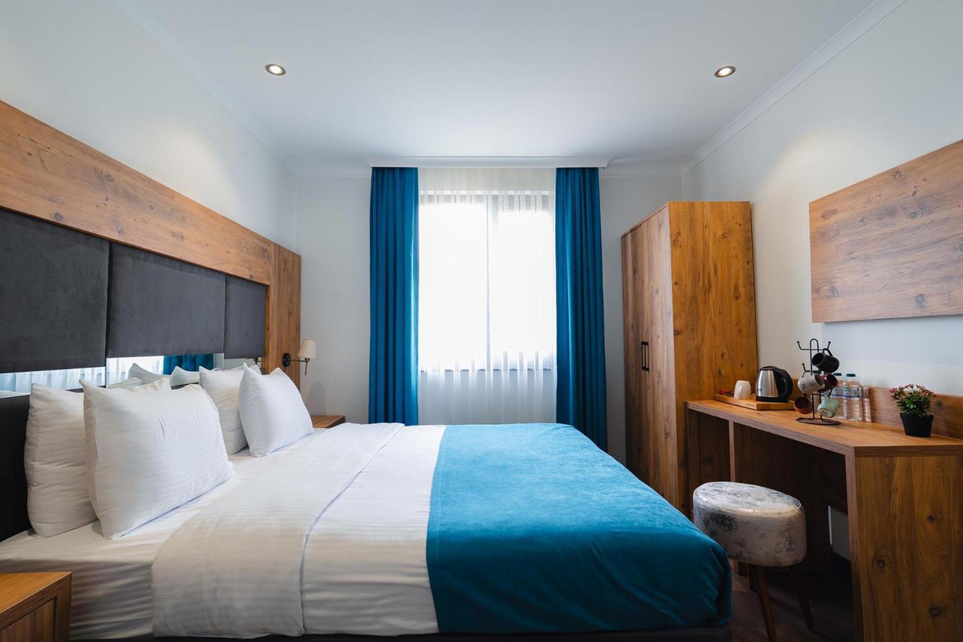 Готель Berlin 4*